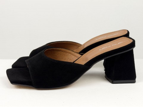 Дизайнерские шлепанцы черного цвета на обтяжном каблуке из натуральной итальянской замши, С-2216-16